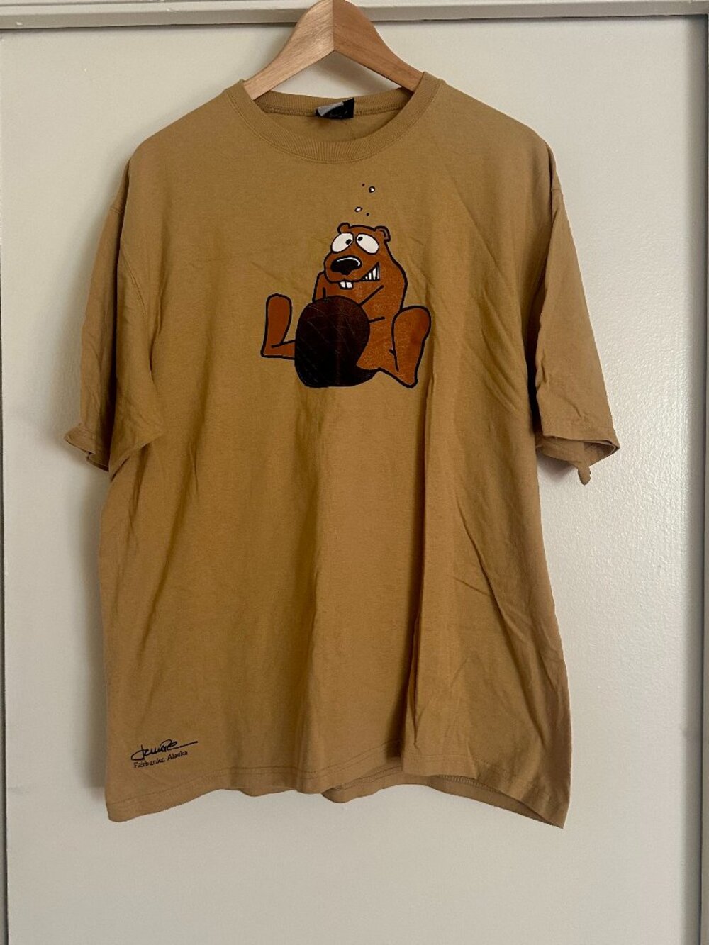 Fairbanks Alaska Beaver Graphic T-Shirt Brown Large